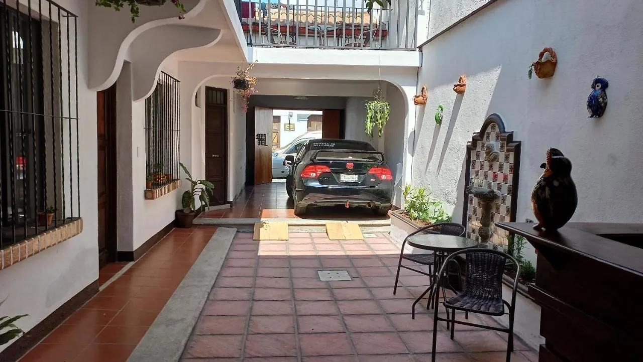 Hospedaje El Viajero Antigua Ll 0*,  Guatemala